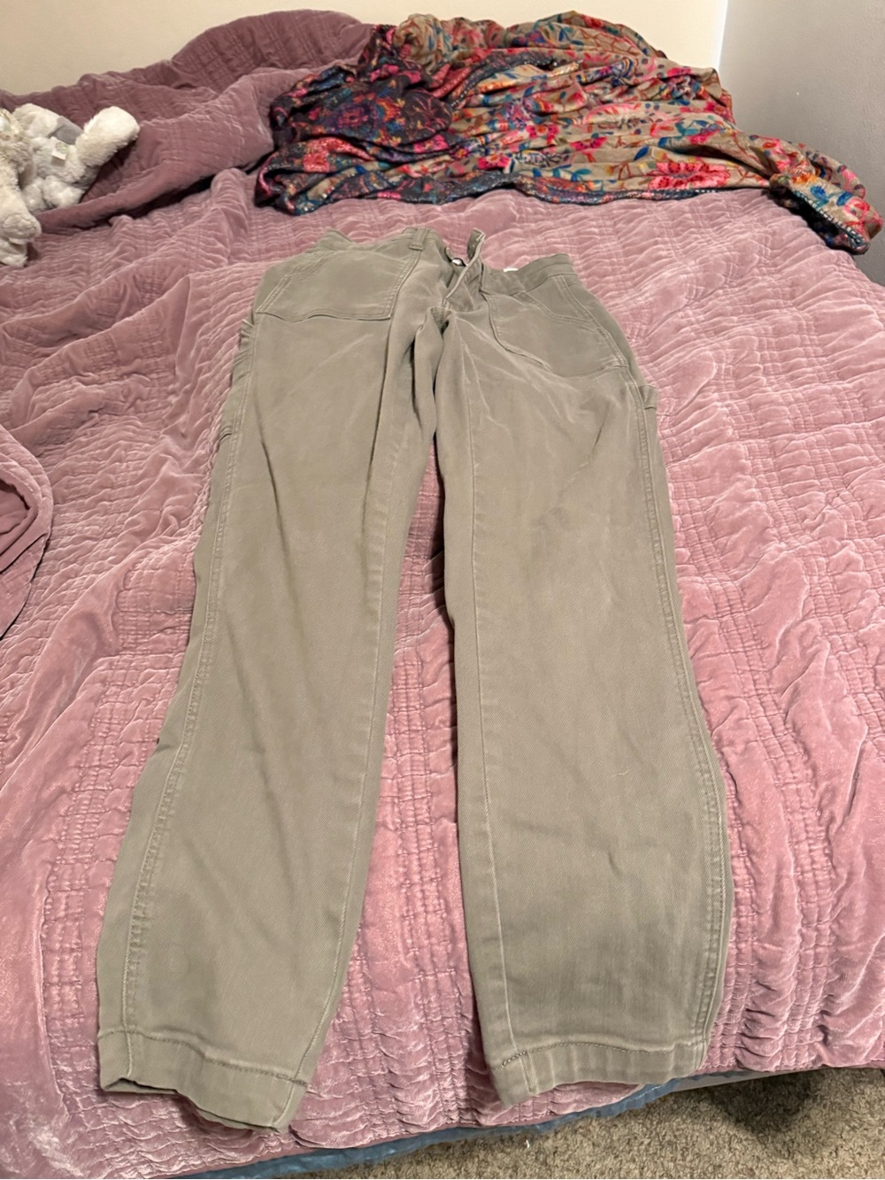 Judy Blue Women's Cropped Olive Green Jeans